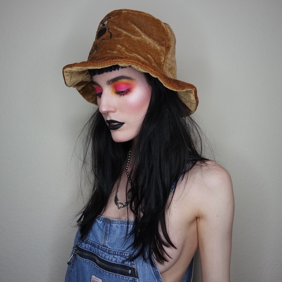 Sold - Picture 3 of 4